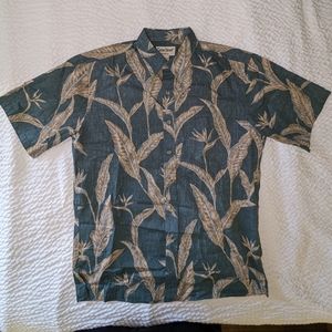 Men's Shirt Medium